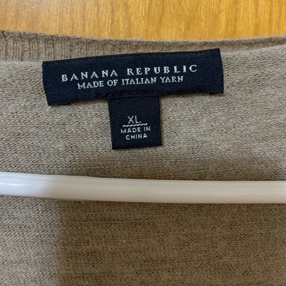 Banana Republic ruffle front cardigan - Picture 2 of 3